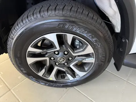 TOYOTA Hilux SW4 2.8 16V 4P SRX PLATINUM 4X4 7 LUGARES TURBO DIESEL AUTOM�TICO, Foto 7