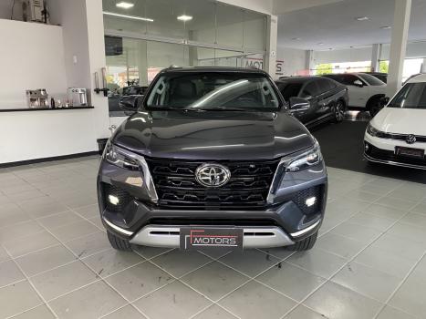 TOYOTA Hilux SW4 2.8 16V 4P SRX 4X4 7 LUGARES TURBO DIESEL AUTOM�TICO, Foto 2