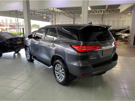 TOYOTA Hilux SW4 2.8 16V 4P SRX 4X4 7 LUGARES TURBO DIESEL AUTOM�TICO, Foto 6