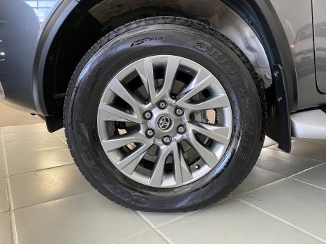 TOYOTA Hilux SW4 2.8 16V 4P SRX 4X4 7 LUGARES TURBO DIESEL AUTOM�TICO, Foto 7