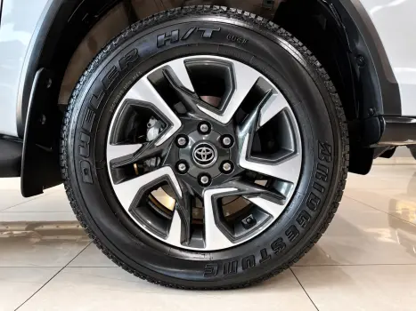 TOYOTA Hilux SW4 2.8 16V 4P SRX PLATINUM 4X4 7 LUGARES TURBO DIESEL AUTOMÁTICO, Foto 15