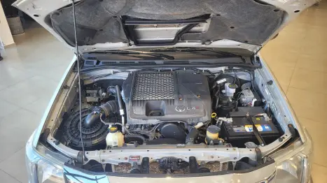 TOYOTA Hilux SW4 3.0 16V 4P SR 4X4 TURBO DIESEL AUTOMTICO, Foto 4