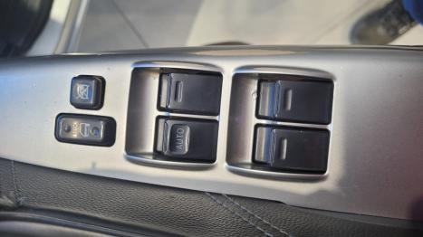 TOYOTA Hilux SW4 3.0 16V 4P SR 4X4 TURBO DIESEL AUTOMTICO, Foto 12