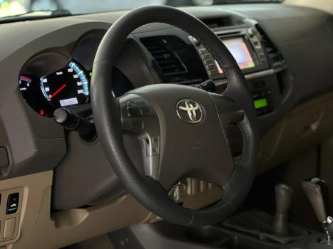 TOYOTA Hilux SW4 3.0 16V 4P SRV 4X4 TURBO DIESEL AUTOM�TICO, Foto 8