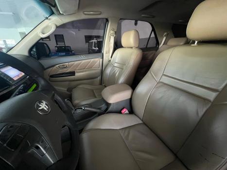 TOYOTA Hilux SW4 3.0 16V 4P SRV 4X4 TURBO DIESEL AUTOM�TICO, Foto 9