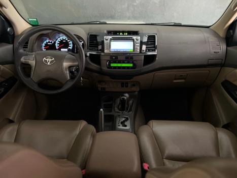 TOYOTA Hilux SW4 3.0 16V 4P SRV 4X4 TURBO DIESEL AUTOM�TICO, Foto 10