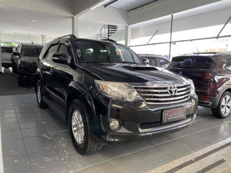 TOYOTA Hilux SW4 3.0 16V 4P SRV 4X4 TURBO DIESEL AUTOMTICO, Foto 3