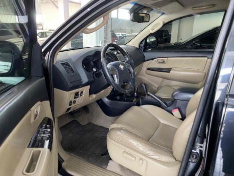 TOYOTA Hilux SW4 3.0 16V 4P SRV 4X4 TURBO DIESEL AUTOMTICO, Foto 8