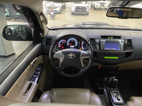 TOYOTA Hilux SW4 3.0 16V 4P SRV 4X4 TURBO DIESEL AUTOMTICO, Foto 14