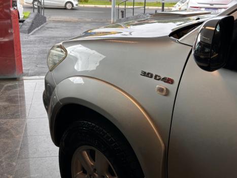 TOYOTA Hilux SW4 3.0 16V 4P SRV 4X4 7 LUGARES TURBO DIESEL AUTOM�TICO, Foto 4