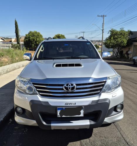 TOYOTA Hilux SW4 3.0 16V 4P SRV 4X4 TURBO DIESEL AUTOM�TICO, Foto 1