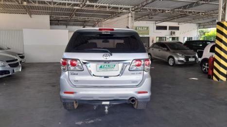 TOYOTA Hilux SW4 3.0 16V 4P SRV 4X4 TURBO DIESEL AUTOM�TICO, Foto 9