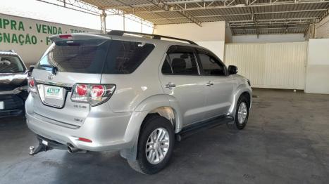 TOYOTA Hilux SW4 3.0 16V 4P SRV 4X4 TURBO DIESEL AUTOM�TICO, Foto 10