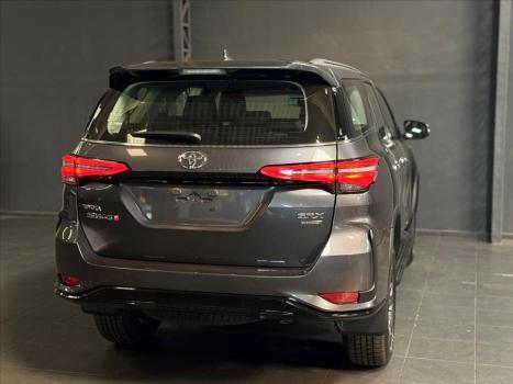 TOYOTA Hilux SW4 , Foto 9