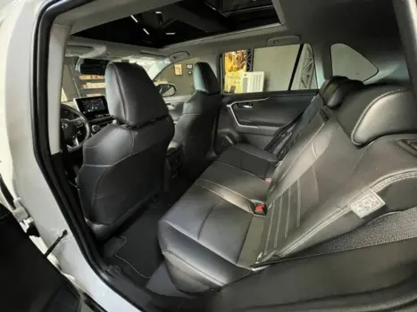 TOYOTA RAV 4 , Foto 9