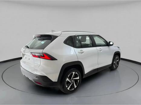 TOYOTA Yaris Cross , Foto 4