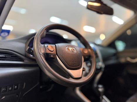 TOYOTA Yaris Hatch 1.5 16V 4P FLEX XL MULTIDRIVE AUTOM�TICO CVT, Foto 5