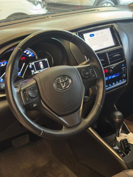 TOYOTA Yaris Sedan 1.5 16V 4P FLEX XS CONNECT MULTIDRIVE AUTOMTICO CVT, Foto 12