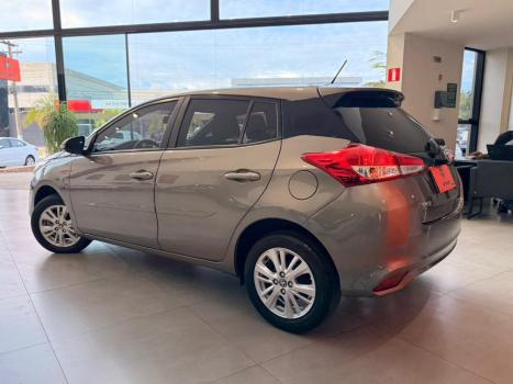 TOYOTA Yaris Sedan 1.3 16V 4P FLEX XL PLUS TECH MULTIDRIVE AUTOM�TICO CVT, Foto 7