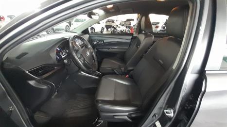 TOYOTA Yaris Sedan 1.5 16V 4P FLEX XS MULTIDRIVE AUTOMÁTICO CVT, Foto 4