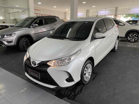 TOYOTA Yaris Sedan , Foto 1