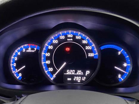 TOYOTA Yaris Sedan , Foto 16