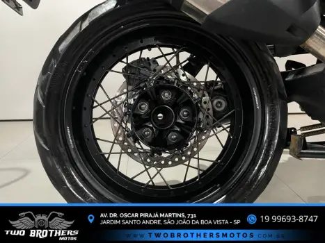 TRIUMPH Tiger 1200 XCX, Foto 2