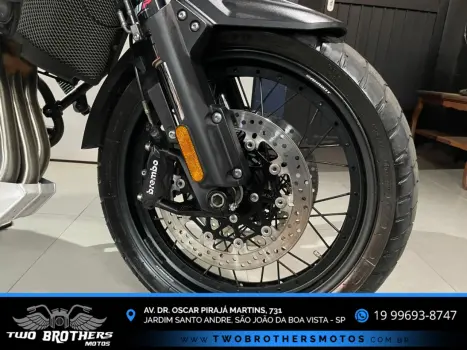 TRIUMPH Tiger 1200 XCX, Foto 4