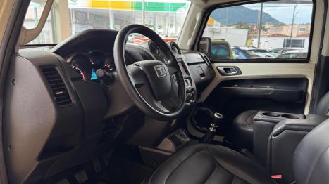 TROLLER T4 3.2 XLT 4X4 TURBO DIESEL INTERCOOLER, Foto 7 TROLLER T4 3.2 XLT 4X4 TURBO DIESEL INTERCOOLER, Foto 7