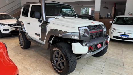 TROLLER T4 3.2 XLT 4X4 TURBO DIESEL INTERCOOLER, Foto 3 TROLLER T4 3.2 XLT 4X4 TURBO DIESEL INTERCOOLER, Foto 3
