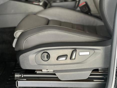 VOLKSWAGEN Amarok 3.0 V6 CABINE DUPLA HIGHLINE 4X4 TURBO INTERCOOLER AUTOMTICO, Foto 12