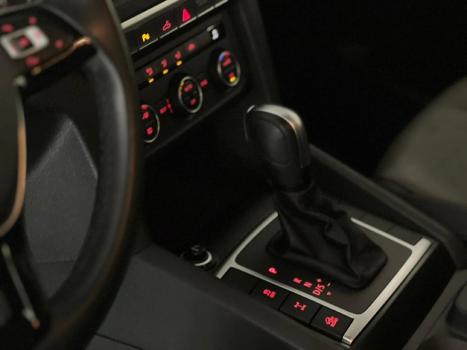 VOLKSWAGEN Amarok 3.0 V6 CABINE DUPLA HIGHLINE 4X4 TURBO INTERCOOLER AUTOM�TICO, Foto 10