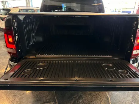 VOLKSWAGEN Amarok 3.0 V6 CABINE DUPLA HIGHLINE 4X4 TURBO INTERCOOLER AUTOM�TICO, Foto 3