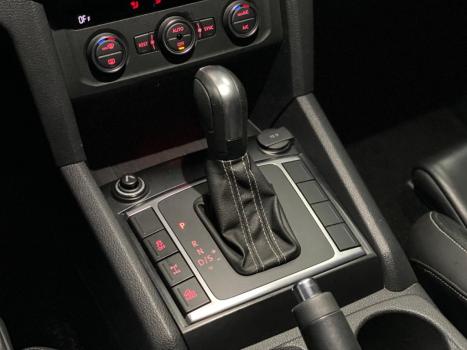 VOLKSWAGEN Amarok 3.0 V6 CABINE DUPLA HIGHLINE EXTREME 4X4 TURBO INTERCOOLER AUTOM�TICO, Foto 16