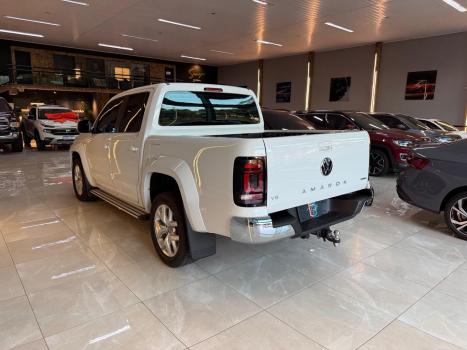 VOLKSWAGEN Amarok 3.0 V6 CABINE DUPLA COMFORT 4X4 TURBO INTERCOOLER AUTOM�TICO, Foto 4
