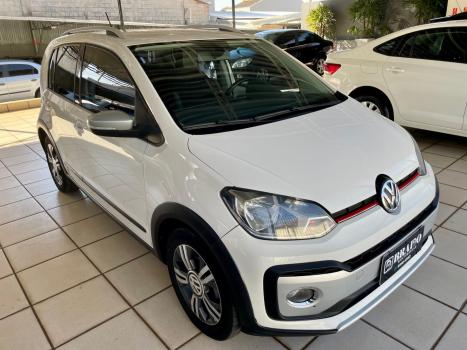 VOLKSWAGEN Cross UP 1.0 12V 4P TSI FLEX, Foto 4