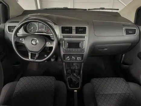 VOLKSWAGEN Fox 1.6 4P, Foto 8