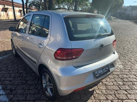 VOLKSWAGEN Fox 1.6 4P, Foto 4