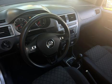 VOLKSWAGEN Fox 1.6 4P, Foto 8