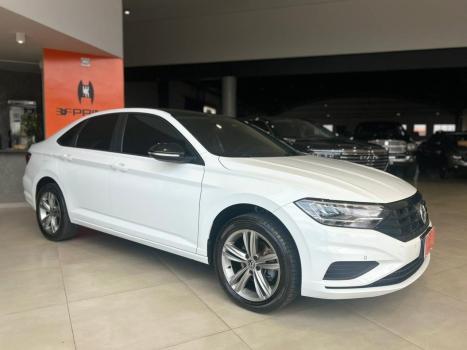 VOLKSWAGEN Jetta 1.4 4P 250 FLEX AUTOMÁTICO, Foto 3 VOLKSWAGEN Jetta 1.4 4P 250 FLEX AUTOMÁTICO, Foto 3