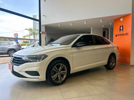 VOLKSWAGEN Jetta 1.4 4P 250 FLEX AUTOMÁTICO, Foto 4 VOLKSWAGEN Jetta 1.4 4P 250 FLEX AUTOMÁTICO, Foto 4