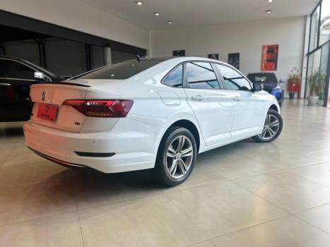 VOLKSWAGEN Jetta 1.4 4P 250 FLEX AUTOMÁTICO, Foto 6 VOLKSWAGEN Jetta 1.4 4P 250 FLEX AUTOMÁTICO, Foto 6