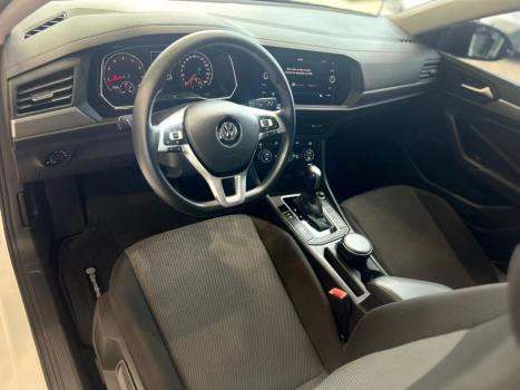 VOLKSWAGEN Jetta 1.4 4P 250 FLEX AUTOMÁTICO, Foto 10 VOLKSWAGEN Jetta 1.4 4P 250 FLEX AUTOMÁTICO, Foto 10