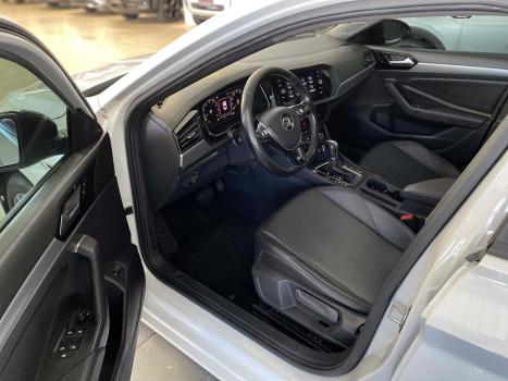 VOLKSWAGEN Jetta 1.4 4P 250 TSI R-LINE AUTOM�TICO, Foto 8