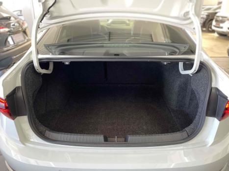 VOLKSWAGEN Jetta 1.4 4P 250 TSI R-LINE AUTOM�TICO, Foto 12