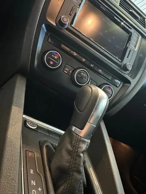 VOLKSWAGEN Jetta 1.4 16V 4P TSI COMFORTLINE AUTOM�TICO, Foto 18