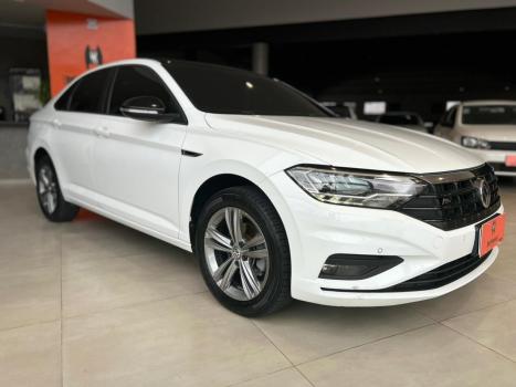 VOLKSWAGEN Jetta 1.4 4P 250 TSI R-LINE AUTOM�TICO, Foto 3