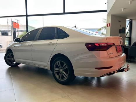 VOLKSWAGEN Jetta 1.4 4P 250 TSI R-LINE AUTOM�TICO, Foto 5