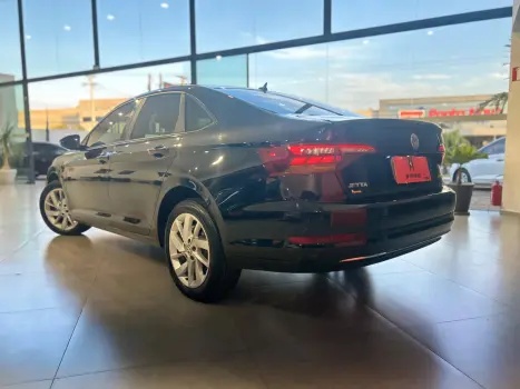 VOLKSWAGEN Jetta 1.4 4P 250 TSI TURBO COMFORTLINE AUTOM�TICO, Foto 5