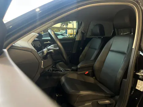 VOLKSWAGEN Jetta 1.4 4P 250 TSI TURBO COMFORTLINE AUTOM�TICO, Foto 8